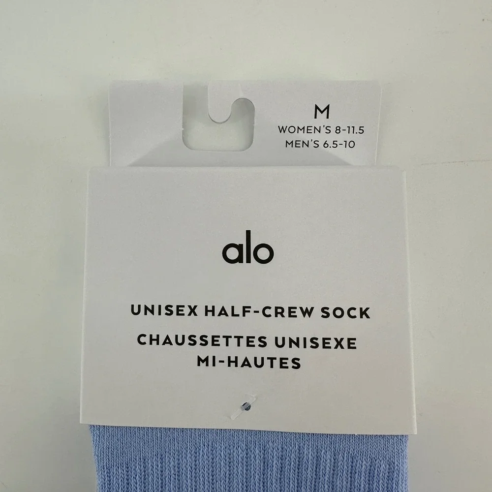 Alo Yoga Unisex Half-Crew Socks Seashell Blue White Logo Size M A0480U NEW